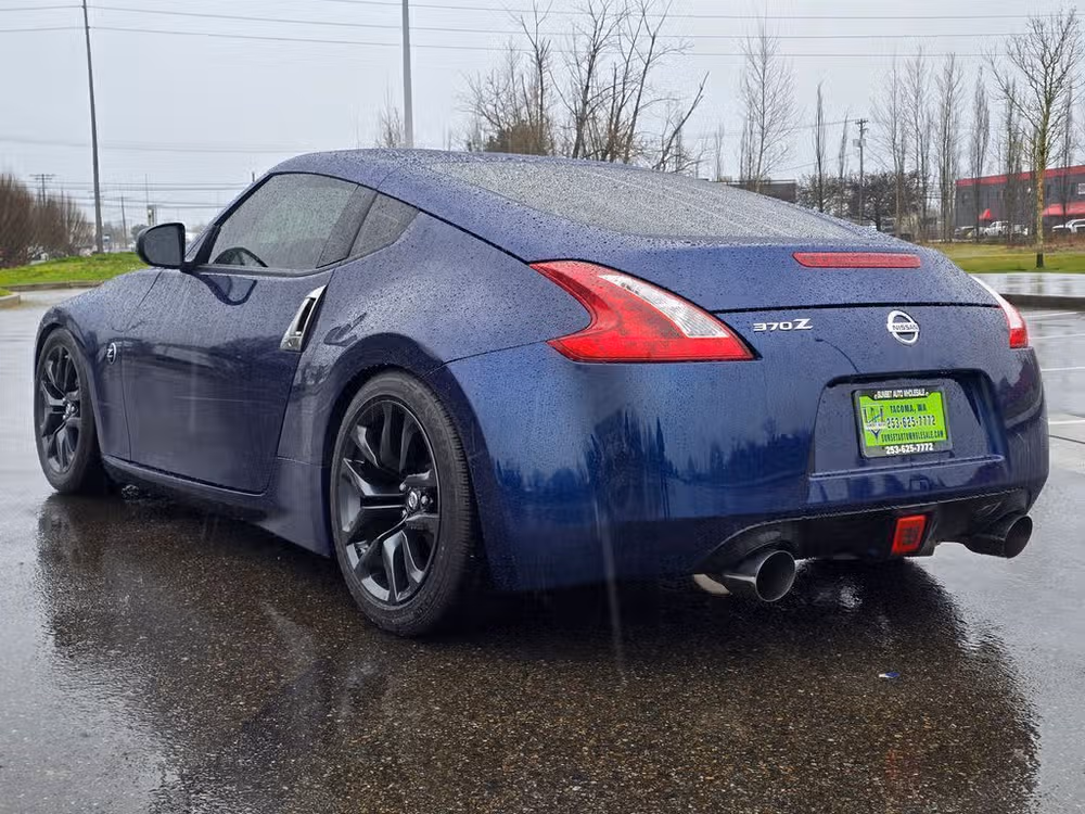 2019 Nissan 370Z Base Lower Image 1