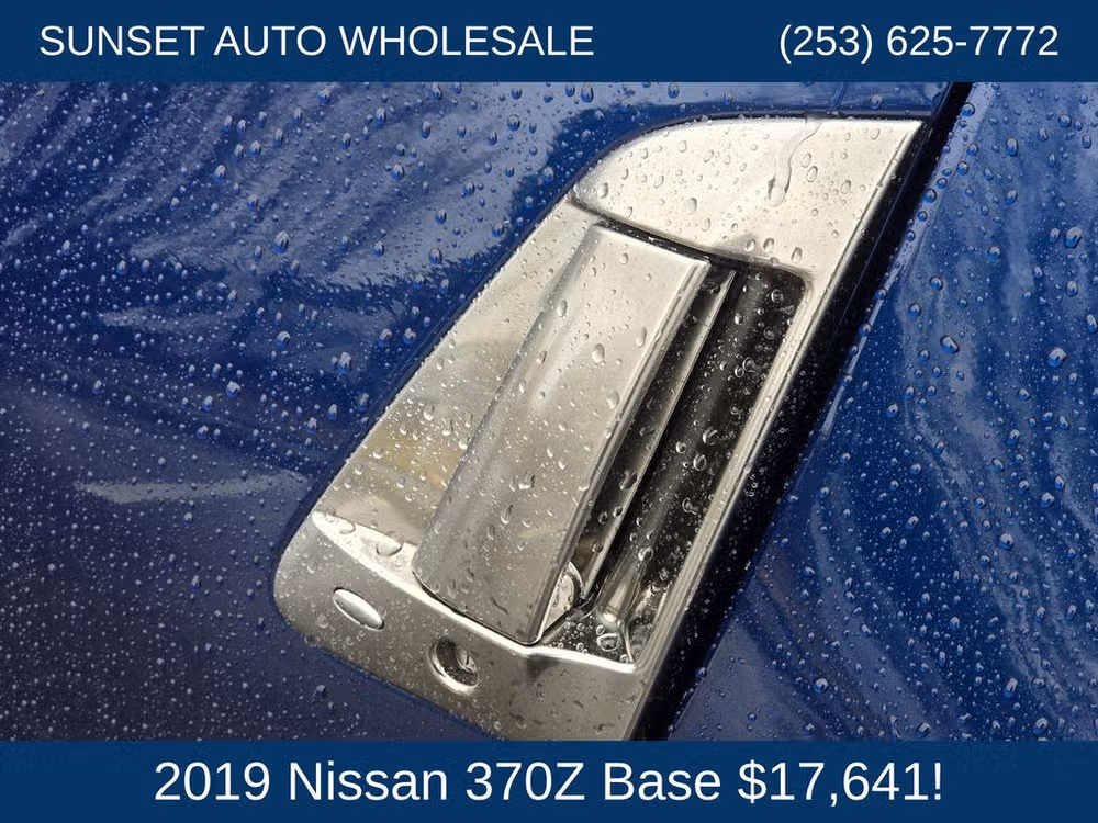 2019 Nissan 370Z Base Image 26