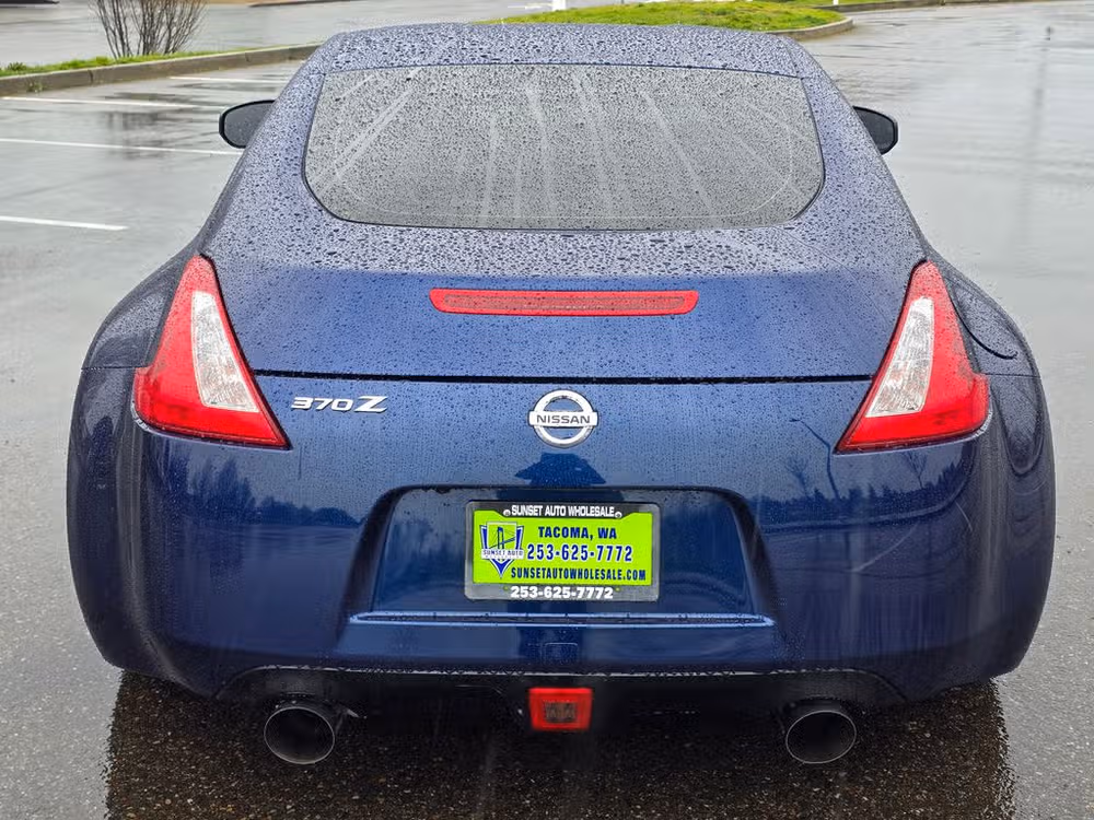 2019 Nissan 370Z Base Image 5