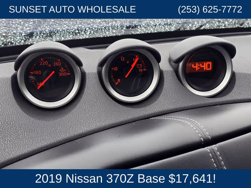 2019 Nissan 370Z Base Image 33
