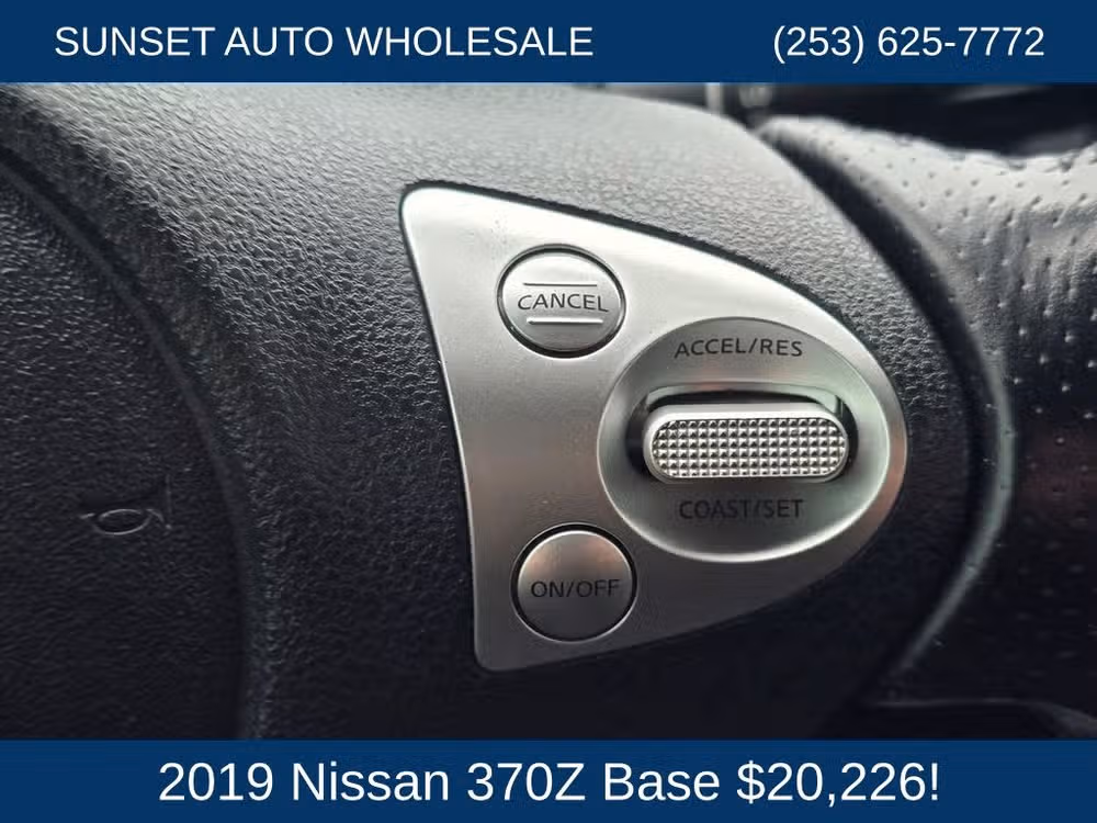 2019 Nissan 370Z Base Image 30