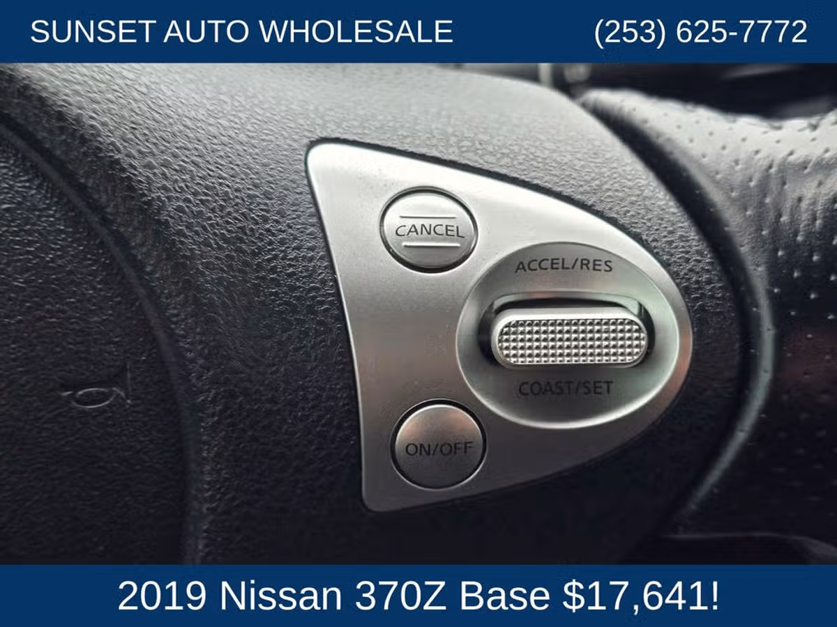 2019 Nissan 370Z Base Image 30
