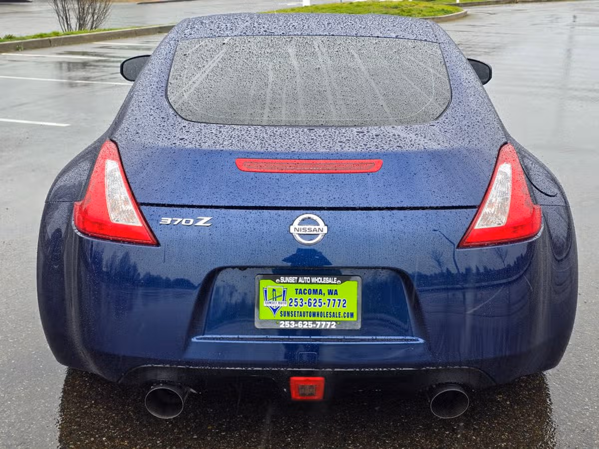 2019 Nissan 370Z Base Image 5
