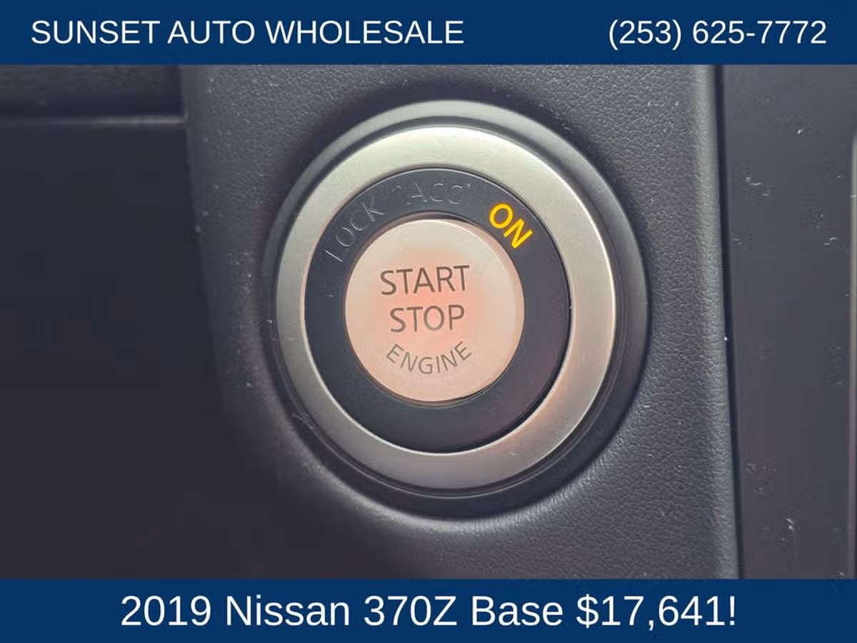 2019 Nissan 370Z Base Image 34