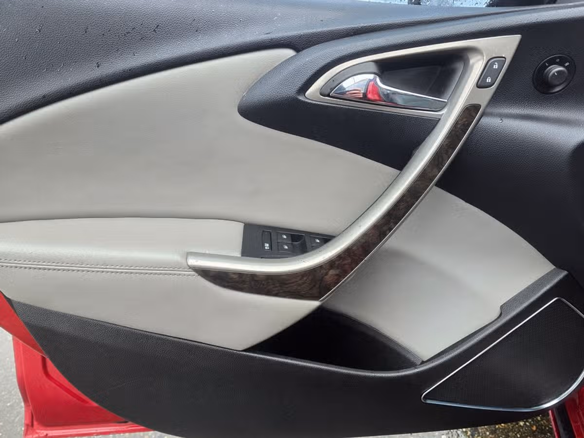 2014 Buick Verano Base Image 16