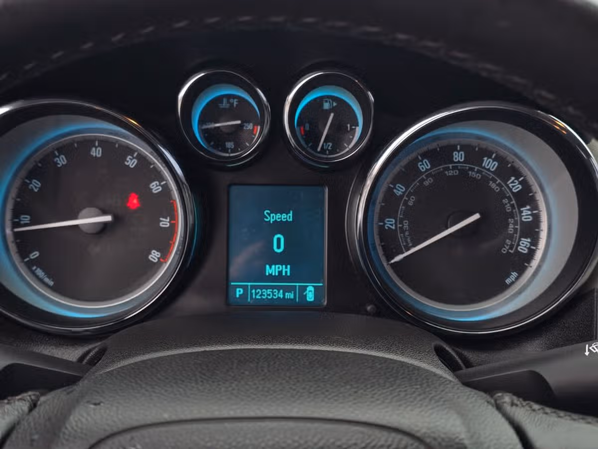 2014 Buick Verano Base Image 14