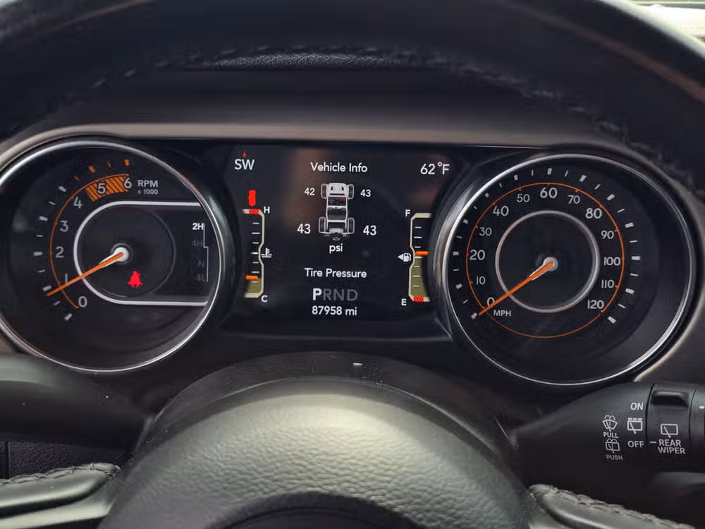 2020 Jeep Wrangler Unlimited Willys Image 14