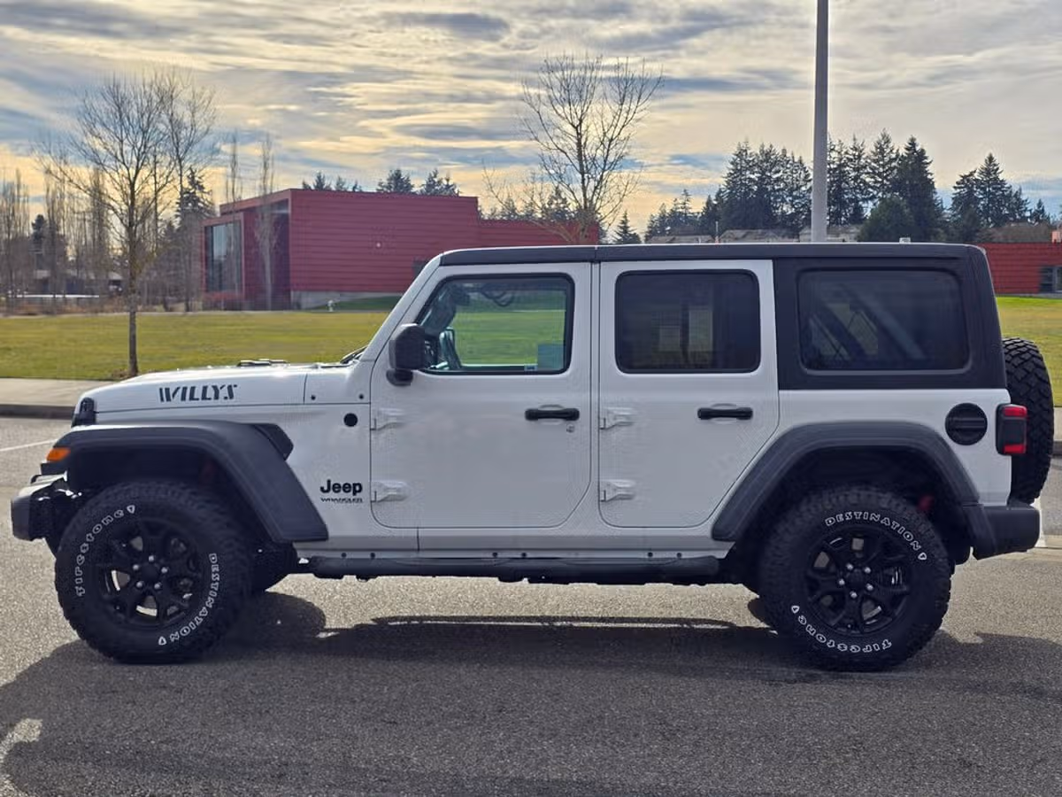 2020 Jeep Wrangler Unlimited Willys Image 2
