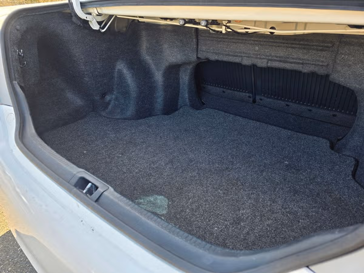2014 Toyota Camry SE Sport Image 19