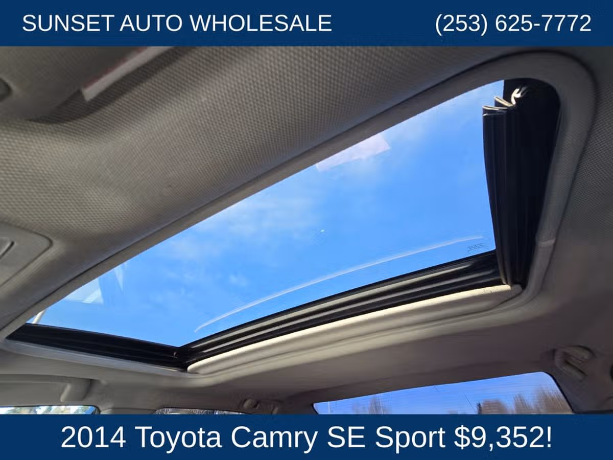 2014 Toyota Camry SE Sport Image 35