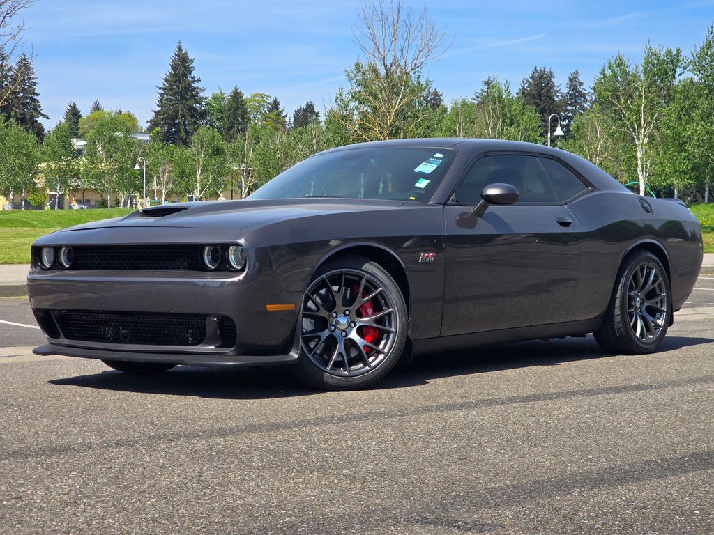 2016 Dodge Challenger SRT 392's photo
