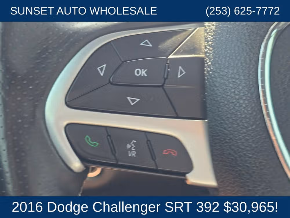 2016 Dodge Challenger SRT 392 Image 34