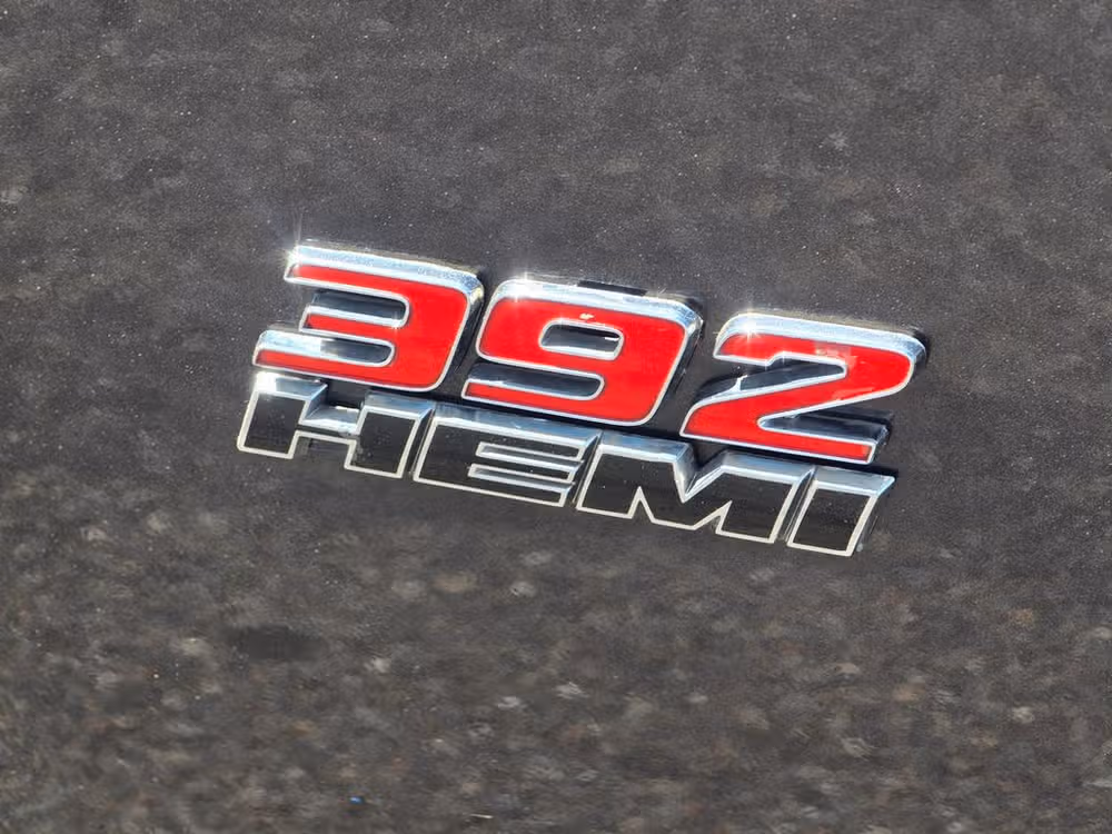 2016 Dodge Challenger SRT 392 Image 11