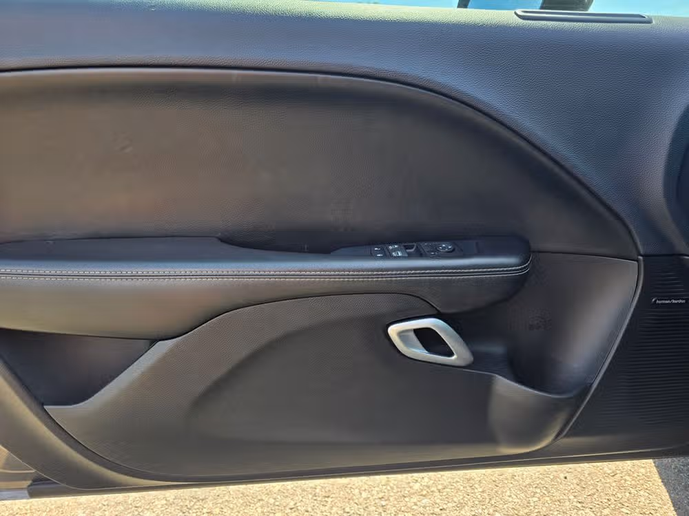 2016 Dodge Challenger SRT 392 Image 14