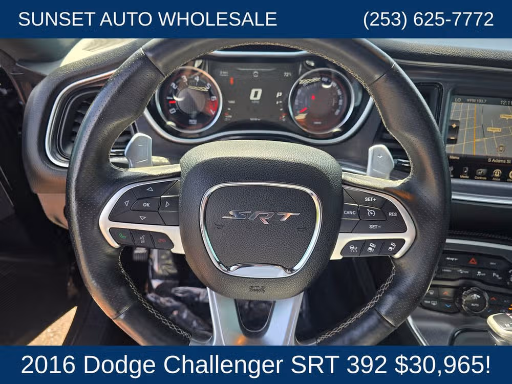 2016 Dodge Challenger SRT 392 Image 31