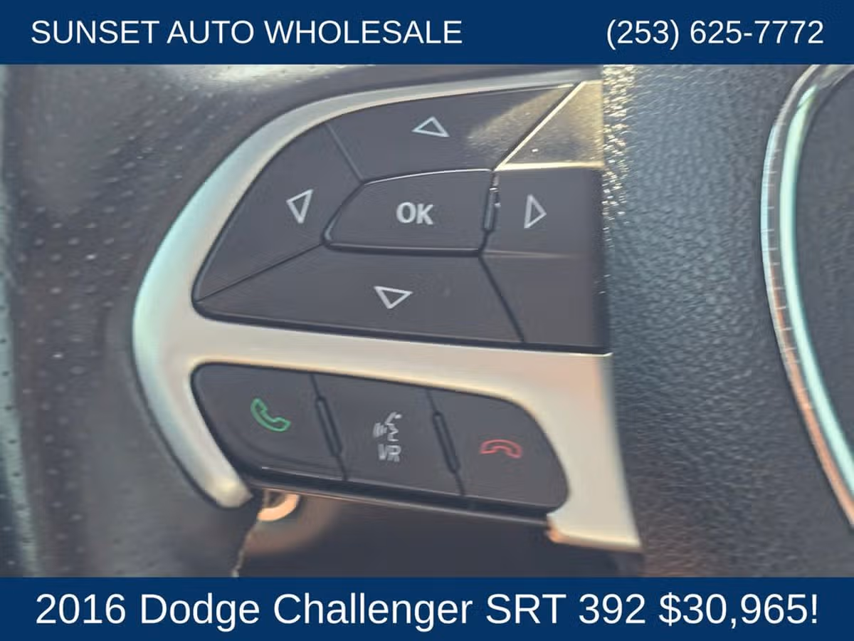 2016 Dodge Challenger SRT 392 Image 34