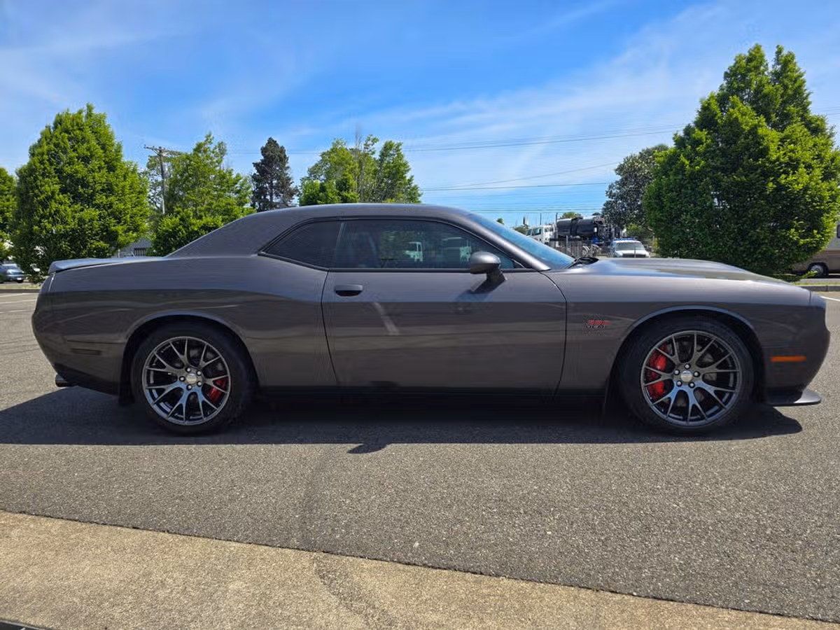 2016 Dodge Challenger SRT 392 Image 7