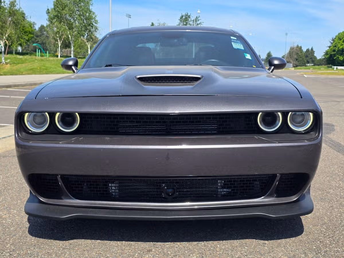 2016 Dodge Challenger SRT 392 Image 9