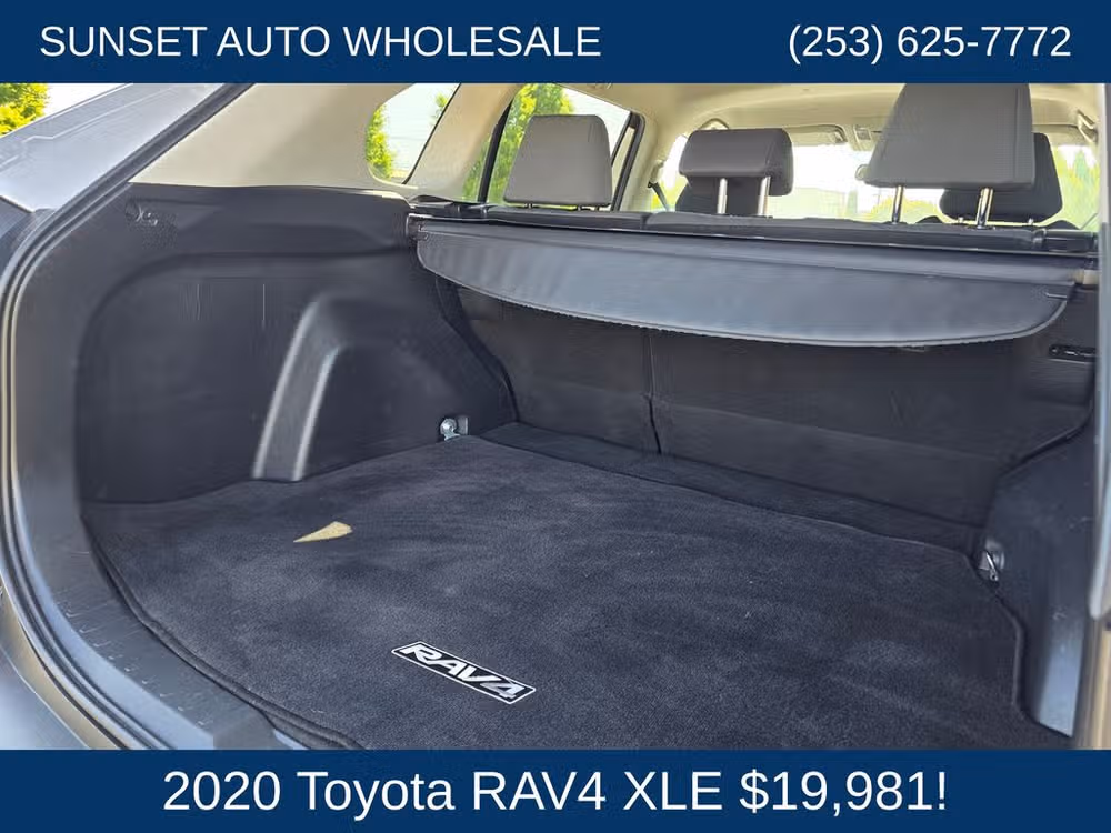 2020 Toyota RAV4 XLE Image 23