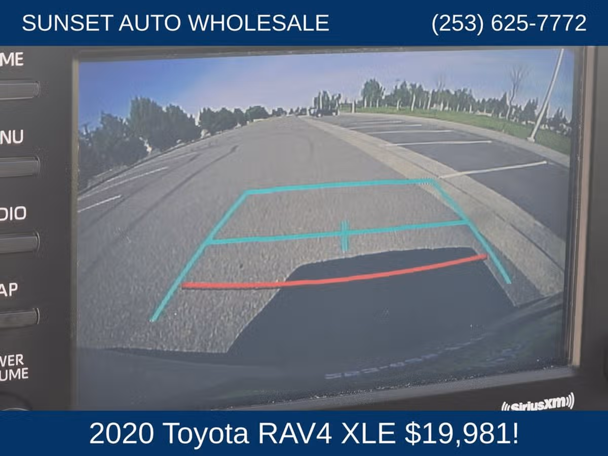 2020 Toyota RAV4 XLE Image 35