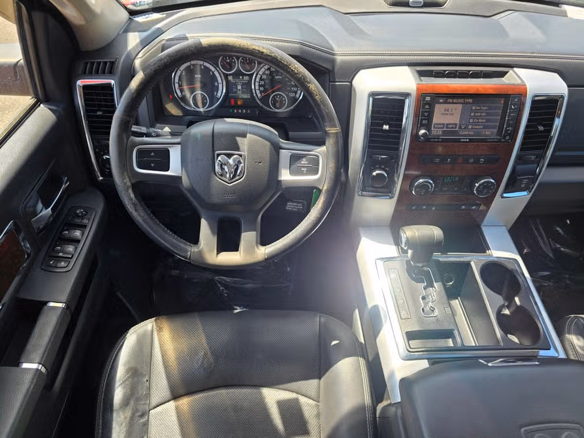 2010 Dodge Ram 1500 Laramie Quad Cab Image 11