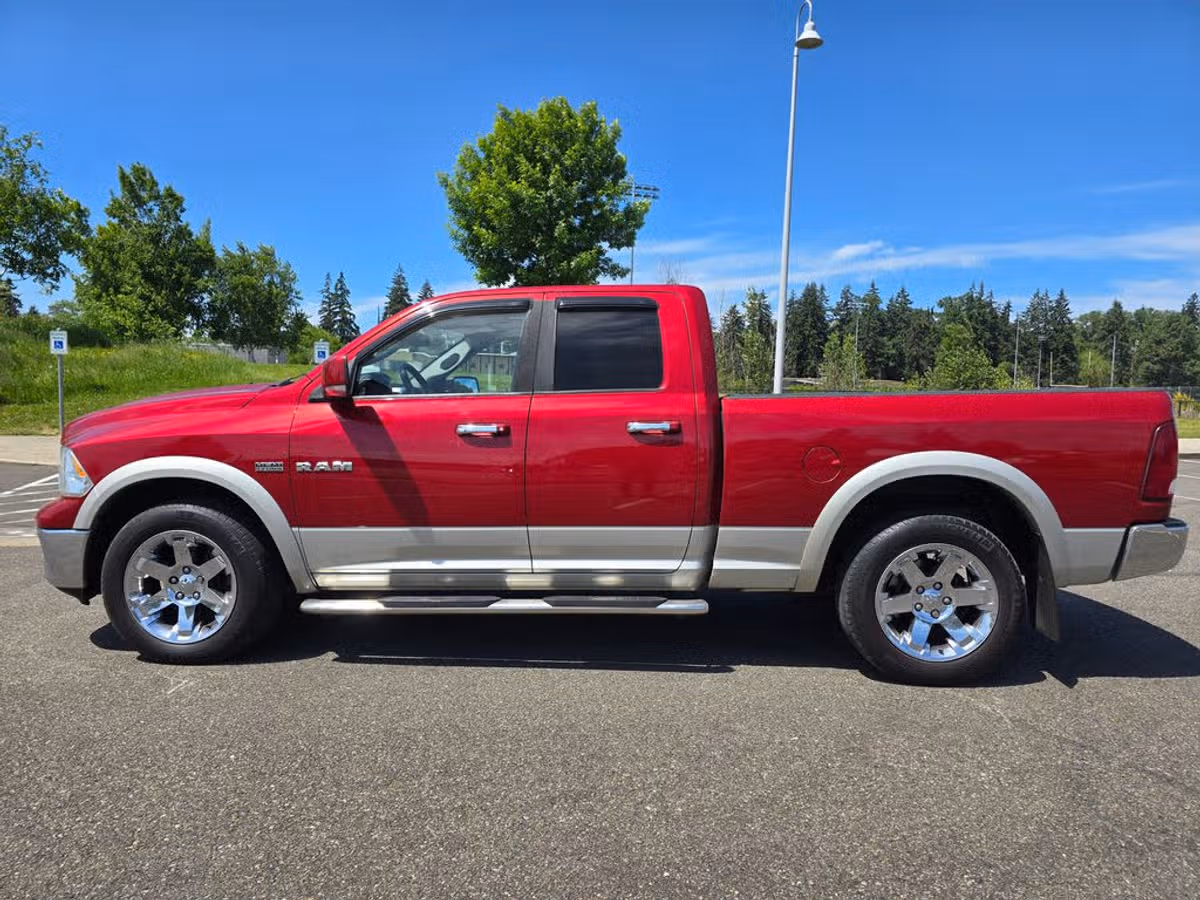 2010 Dodge Ram 1500 Laramie Quad Cab Image 3