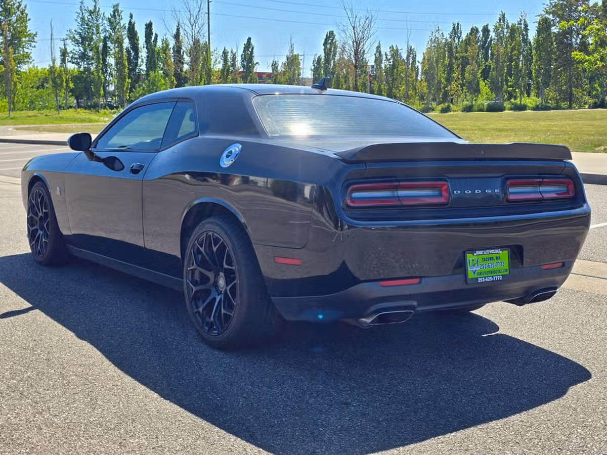 2015 Dodge Challenger R/T Scat Pack Image 4