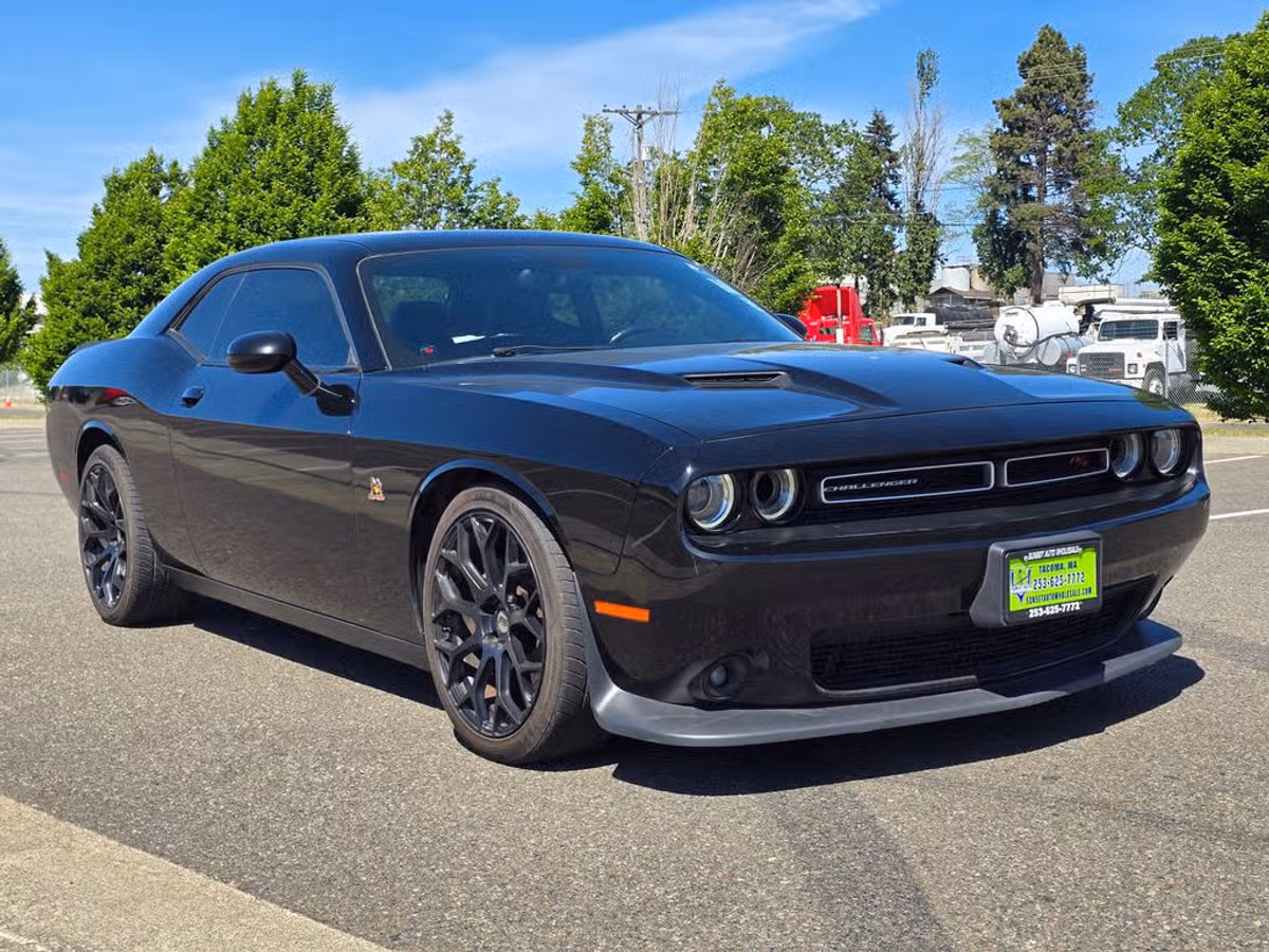 2015 Dodge Challenger R/T Scat Pack Image 8