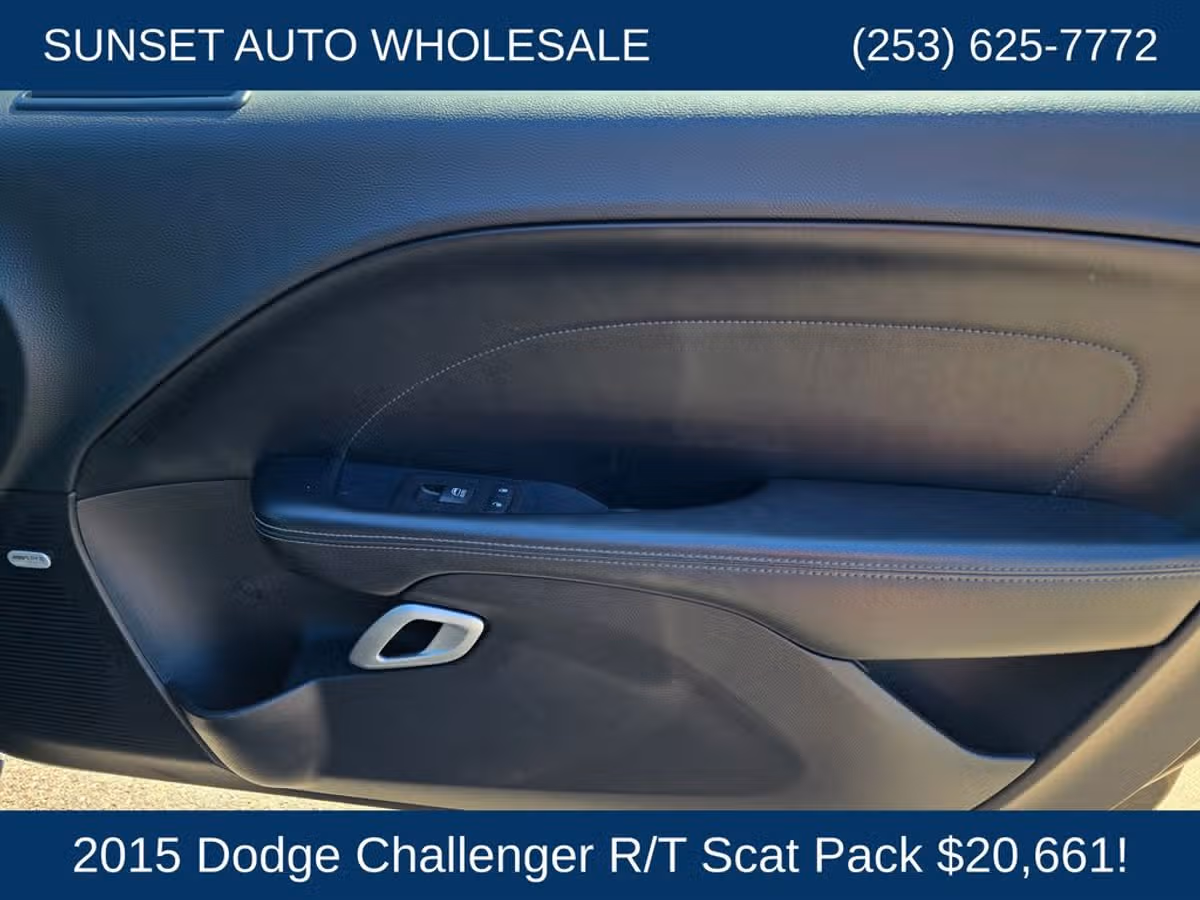 2015 Dodge Challenger R/T Scat Pack Image 22