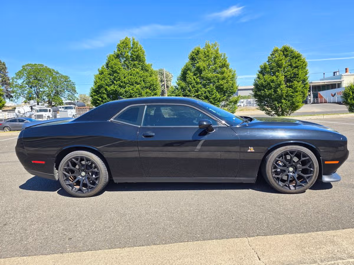 2015 Dodge Challenger R/T Scat Pack Image 7