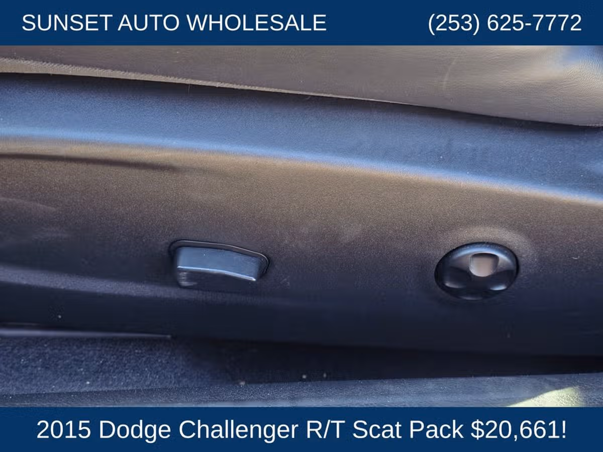 2015 Dodge Challenger R/T Scat Pack Image 29