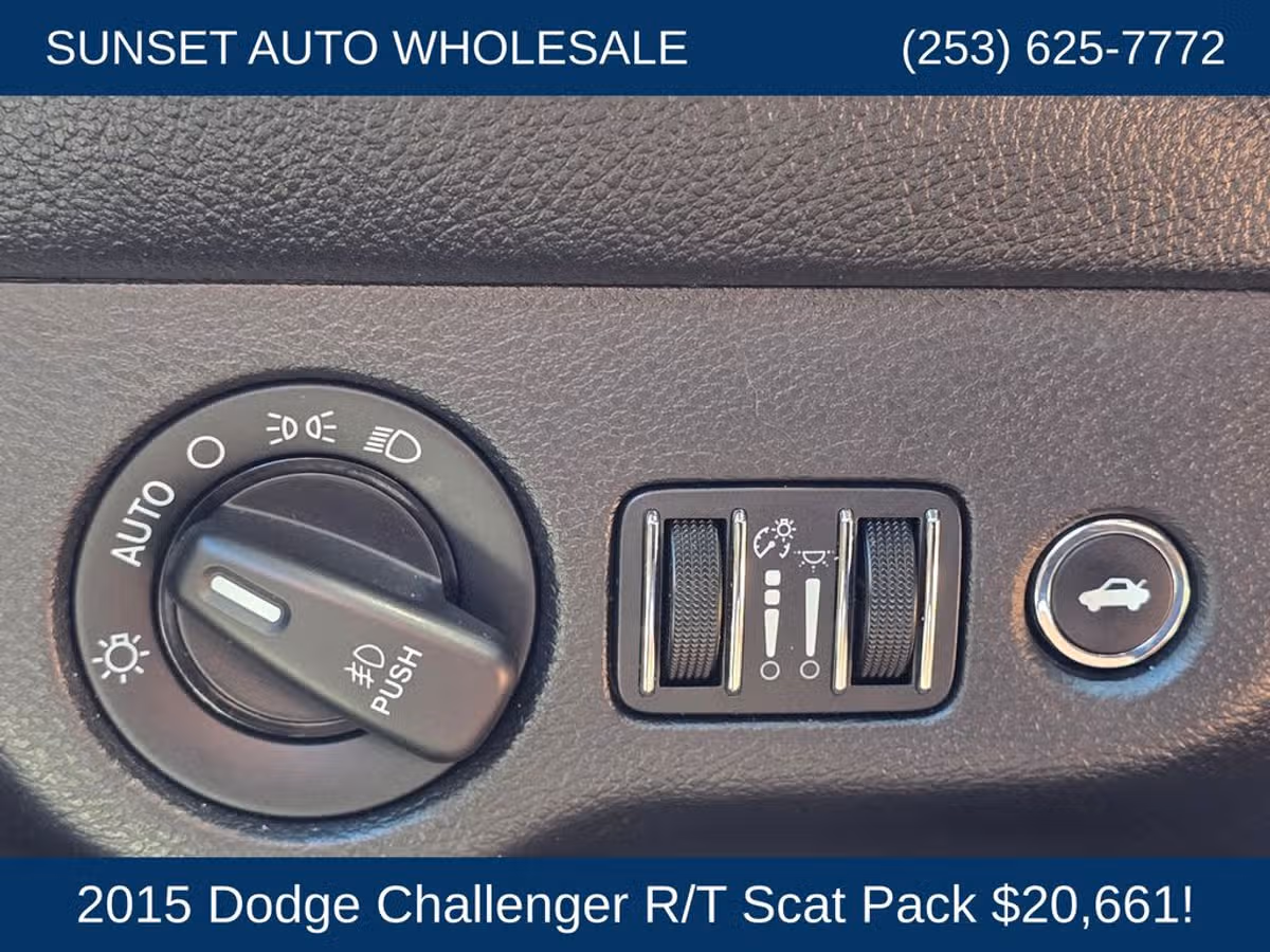 2015 Dodge Challenger R/T Scat Pack Image 31