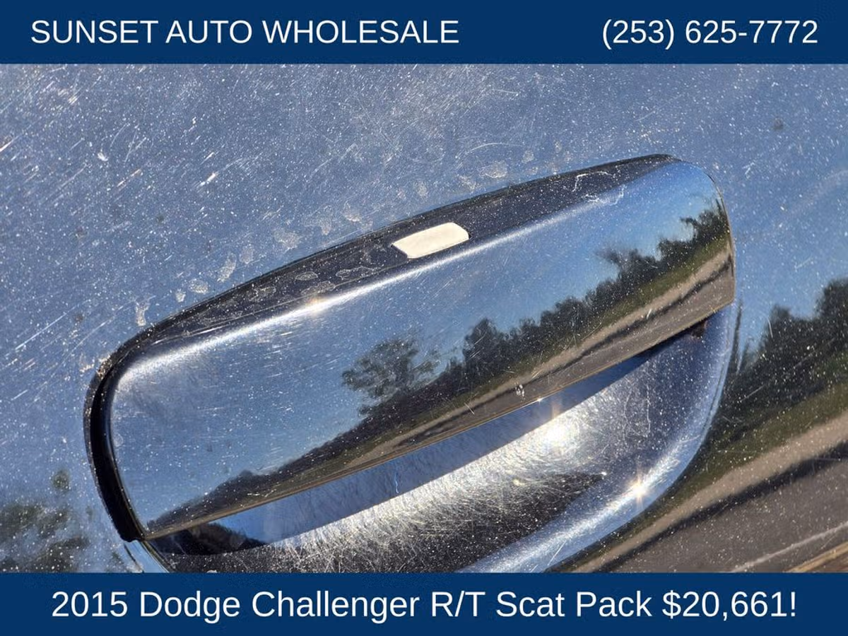 2015 Dodge Challenger R/T Scat Pack Image 24