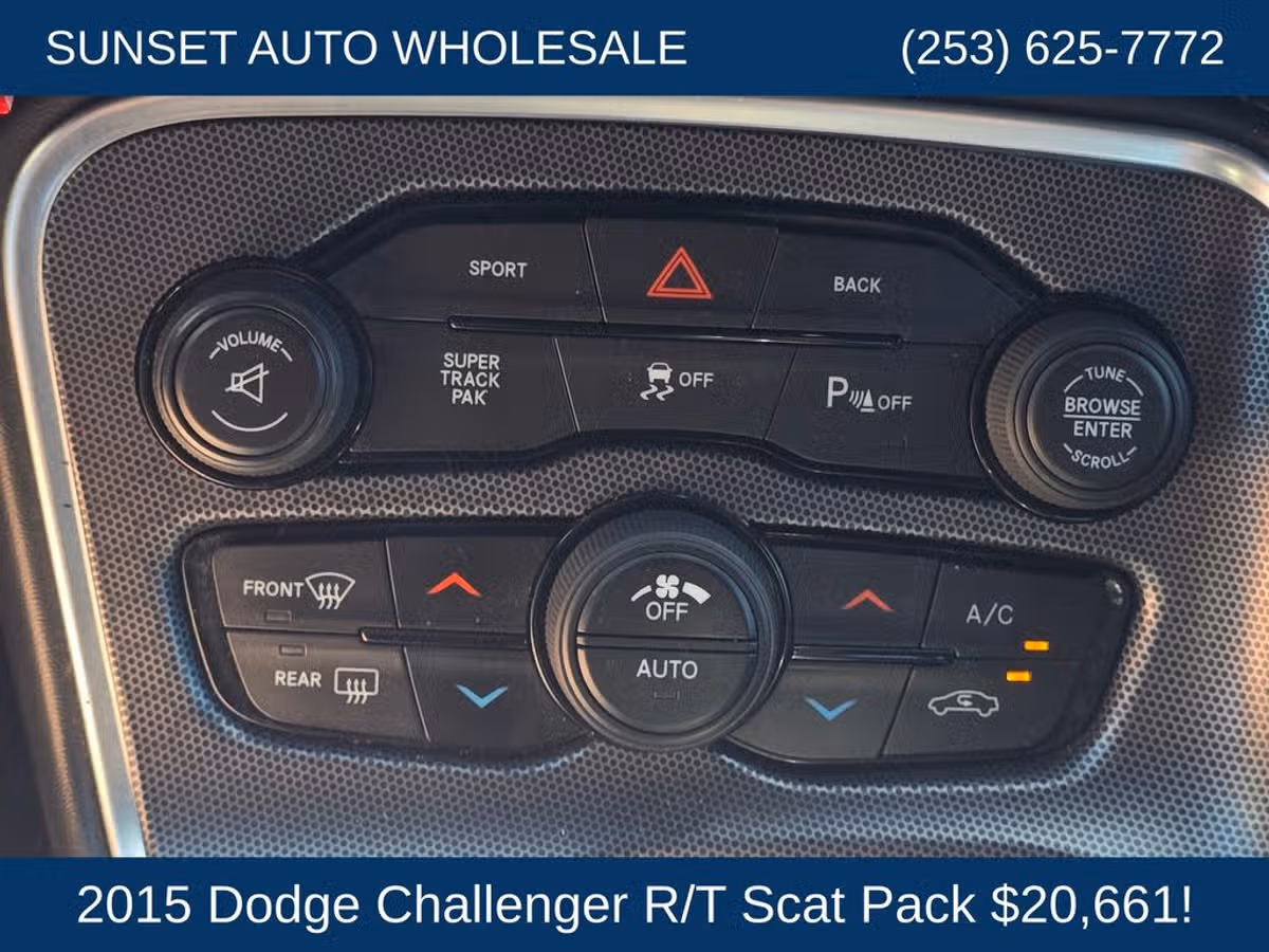 2015 Dodge Challenger R/T Scat Pack Image 39