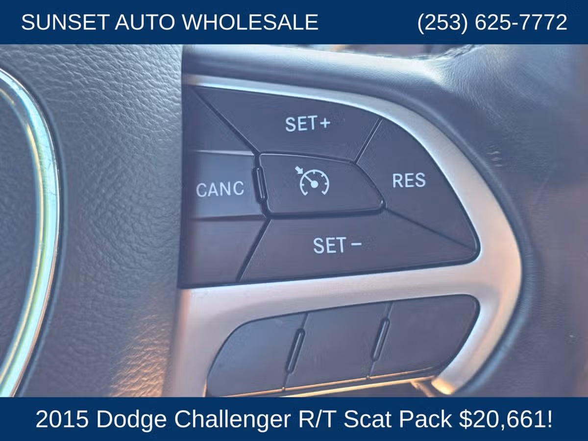 2015 Dodge Challenger R/T Scat Pack Image 35
