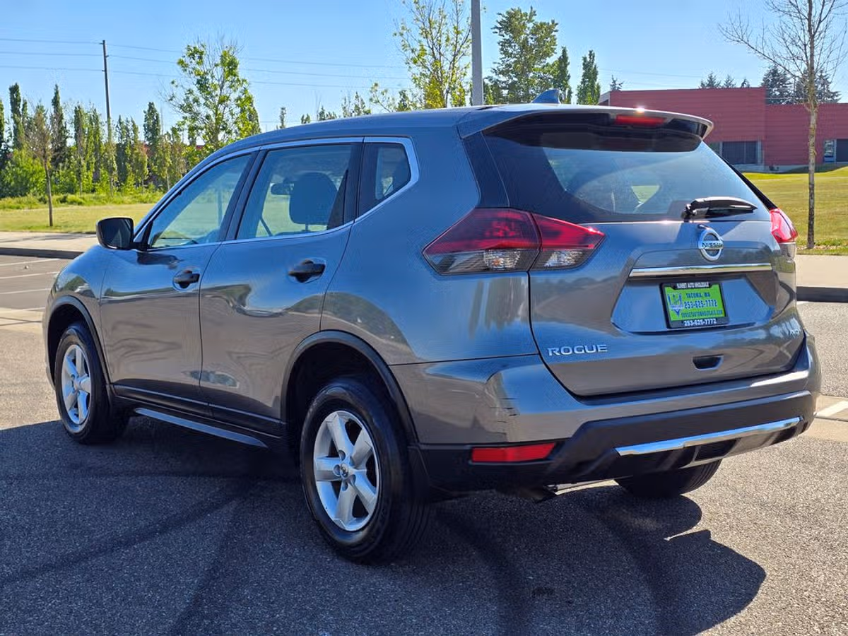 2020 Nissan Rogue S Crossover Image 3