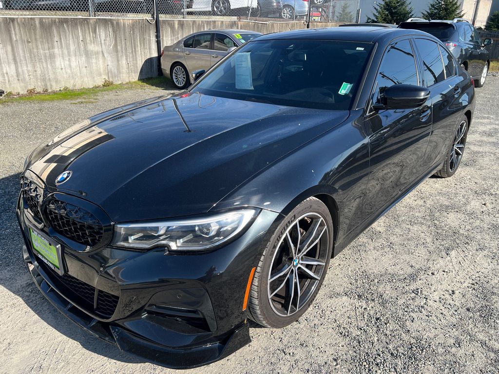 2020 BMW 3 Series 330i Sedan's photo