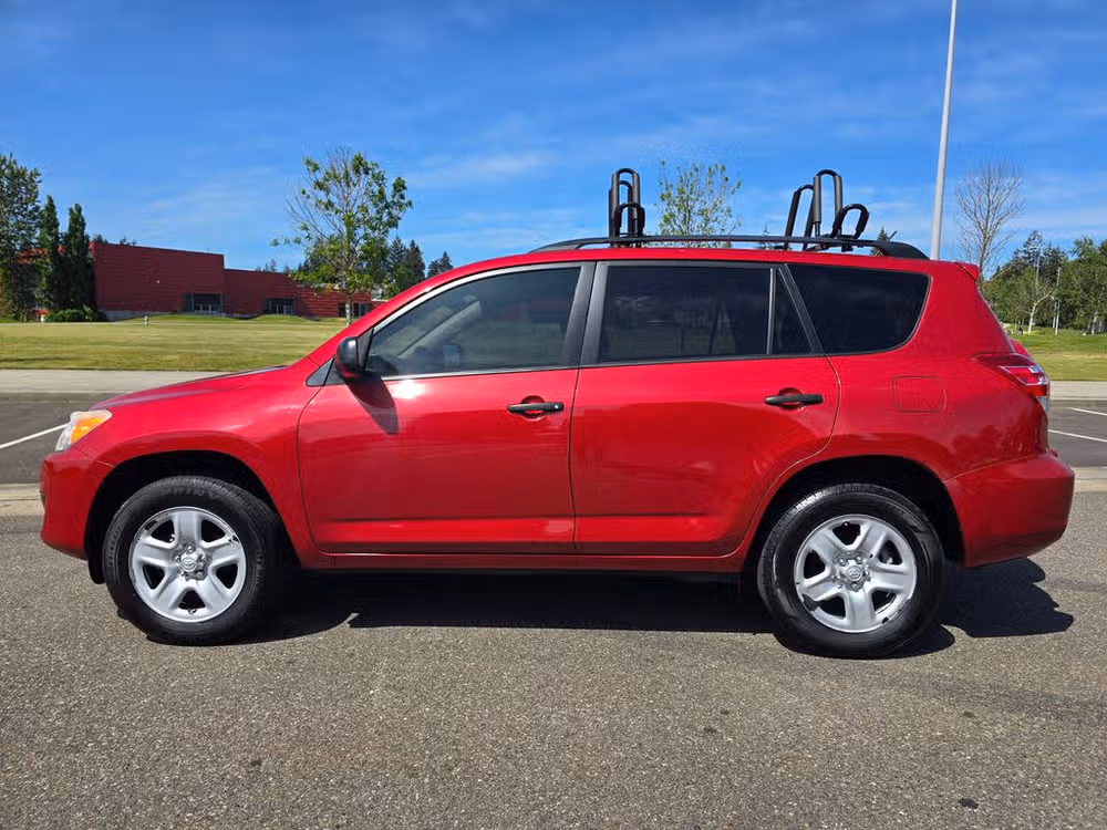 2012 Toyota RAV4 Base Image 3