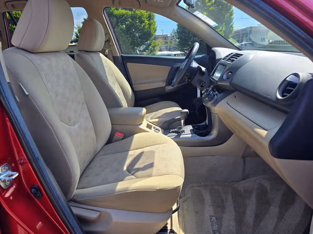 2012 Toyota RAV4 Base Image 19