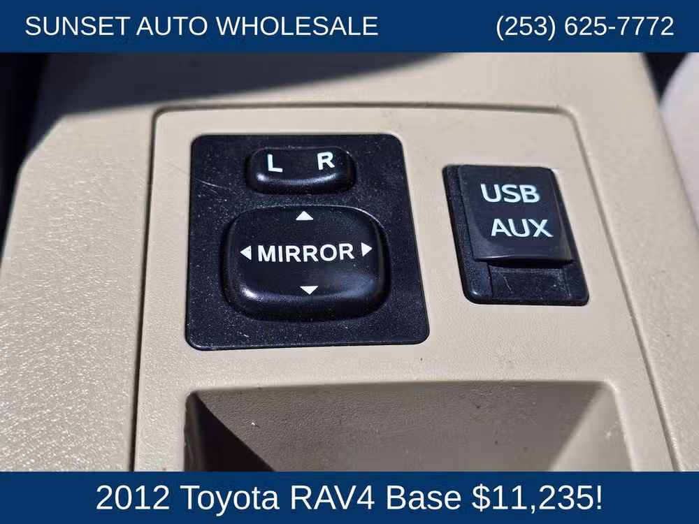 2012 Toyota RAV4 Base Image 33