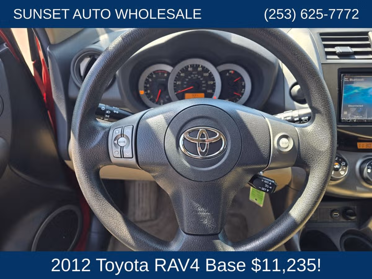 2012 Toyota RAV4 Base Image 26