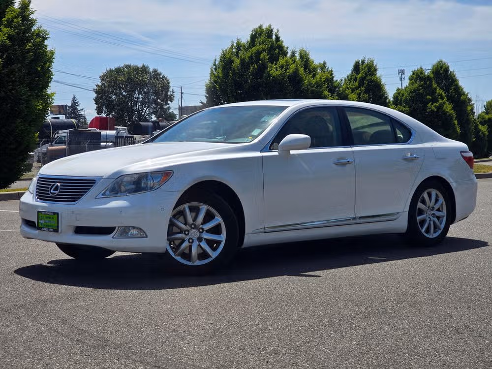 2007 Lexus LS 460 Base Image 1