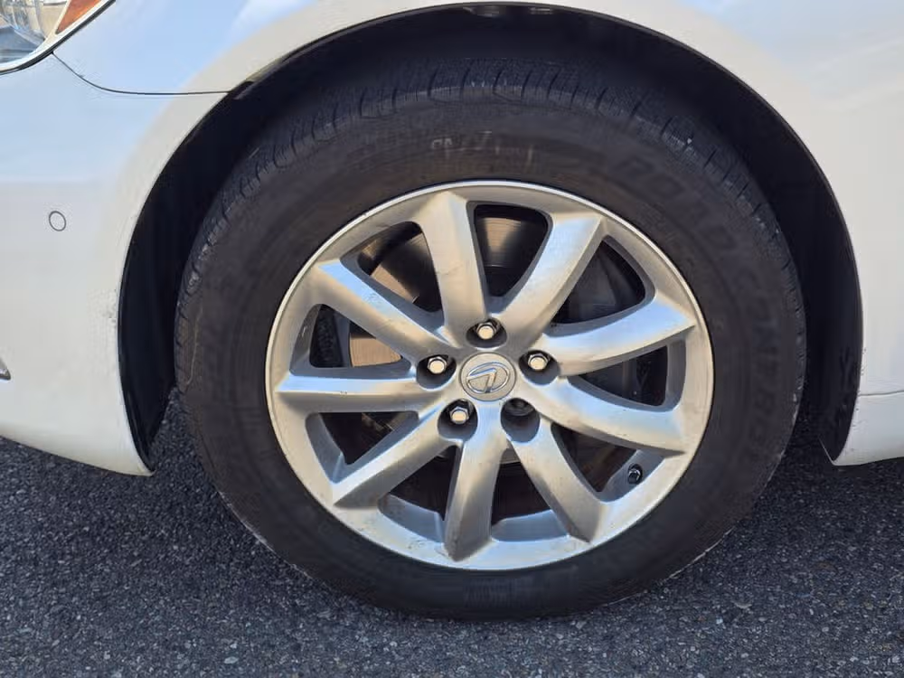 2007 Lexus LS 460 Base Image 10