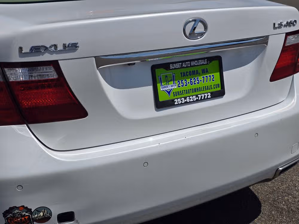 2007 Lexus LS 460 Base Image 18