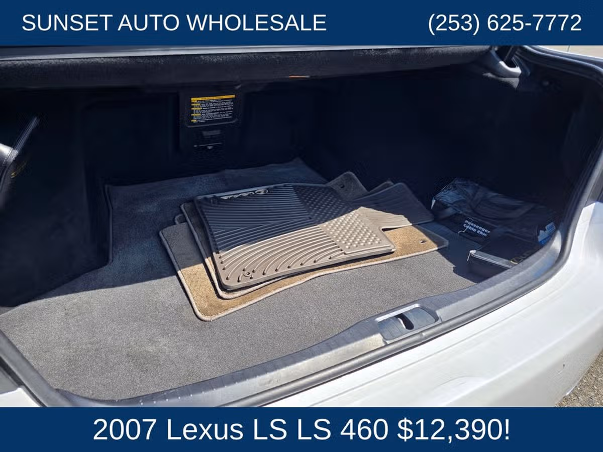 2007 Lexus LS 460 Base Image 26