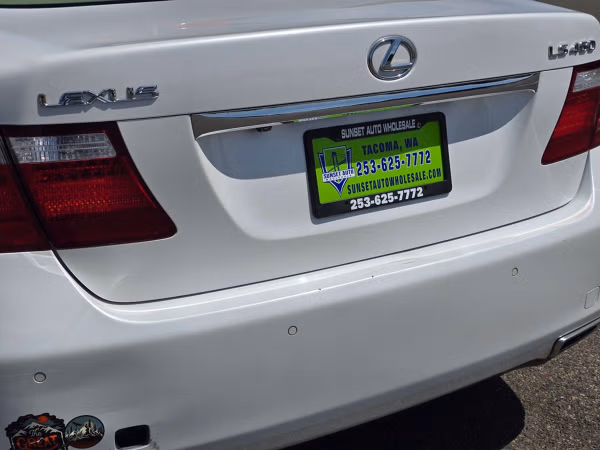 2007 Lexus LS 460 Base Image 18