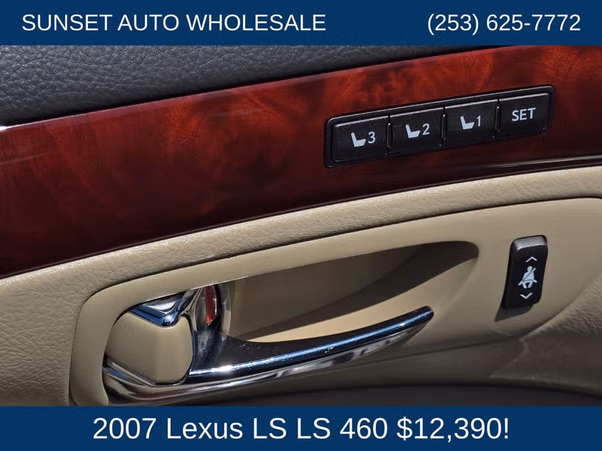 2007 Lexus LS 460 Base Image 30