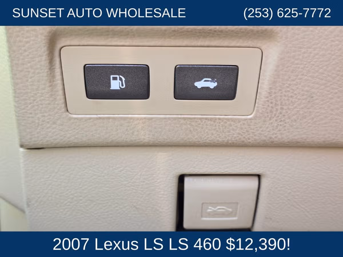 2007 Lexus LS 460 Base Image 33