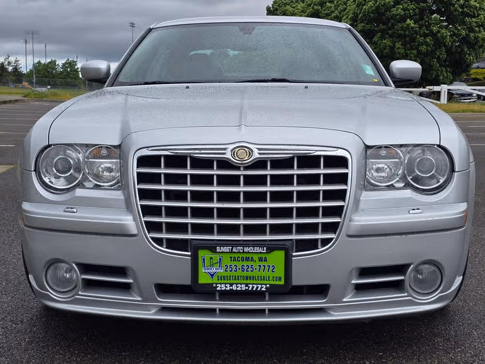 2006 Chrysler 300 SRT-8 Image 9