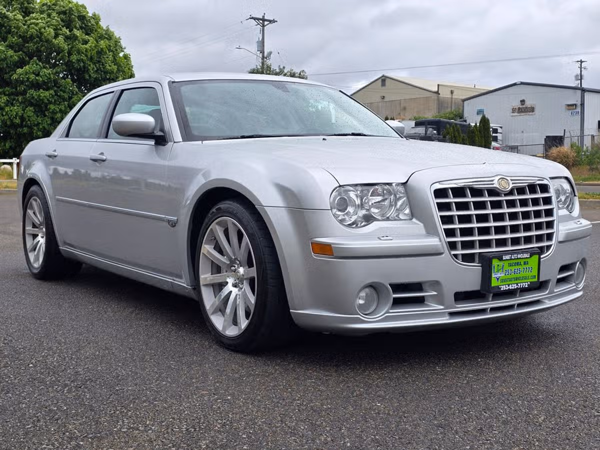 2006 Chrysler 300 SRT-8 Image 8